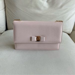 Salvatore Ferragamo Vara bag